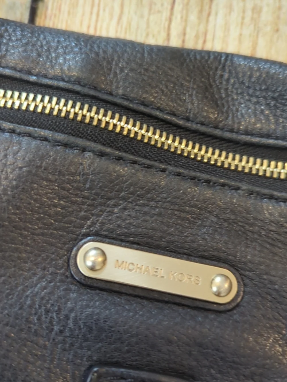 Michael Kors Y2K Black Leather Crossbody Bag - Picture 5 of 11